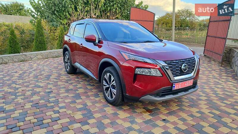 Внедорожник / Кроссовер Nissan Rogue 2021 в 