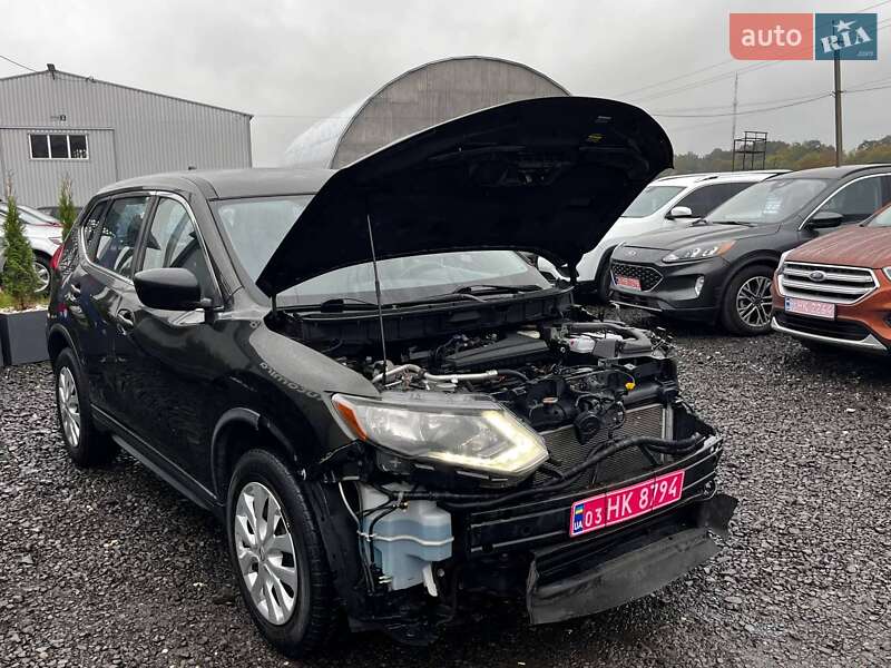 Внедорожник / Кроссовер Nissan Rogue 2017 в Луцке