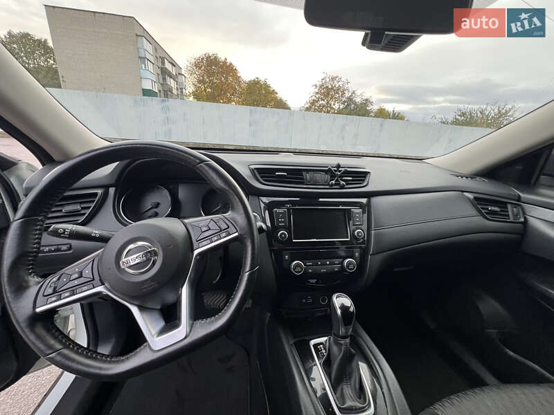 Внедорожник / Кроссовер Nissan Rogue 2019 в Киеве