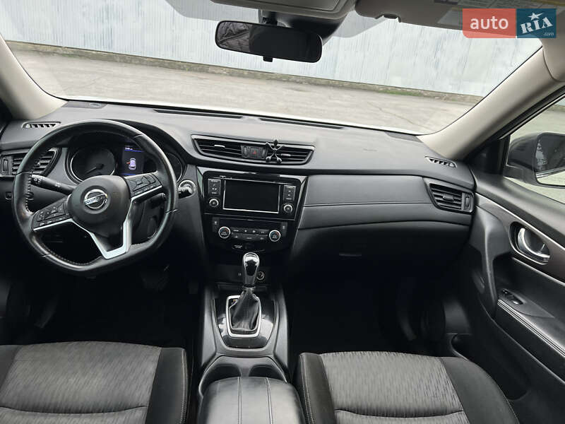 Внедорожник / Кроссовер Nissan Rogue 2019 в Киеве