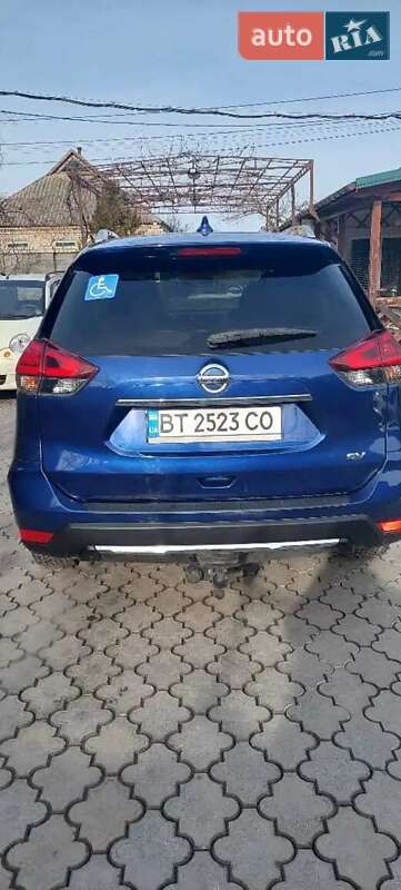 Позашляховик / Кросовер Nissan Rogue 2017 в Миколаєві