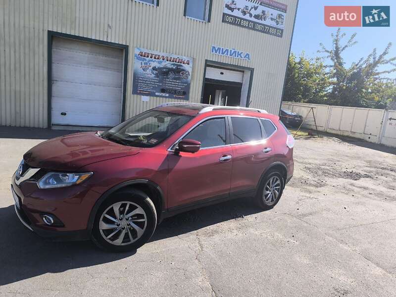 Позашляховик / Кросовер Nissan Rogue 2015 в Кременчуці