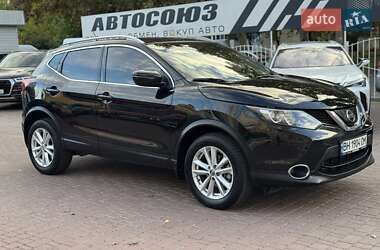 Внедорожник / Кроссовер Nissan Rogue 2018 в 