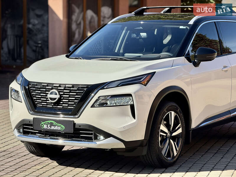 Внедорожник / Кроссовер Nissan Rogue 2021 в Мукачево