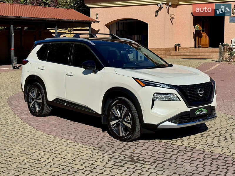 Внедорожник / Кроссовер Nissan Rogue 2021 в Мукачево