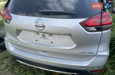 Внедорожник / Кроссовер Nissan Rogue 2019 в 