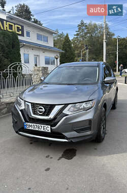 Внедорожник / Кроссовер Nissan Rogue 2017 в Сумах