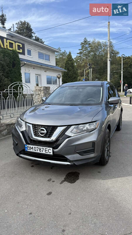 Позашляховик / Кросовер Nissan Rogue 2017 в Сумах