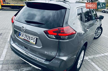 Внедорожник / Кроссовер Nissan Rogue 2019 в 