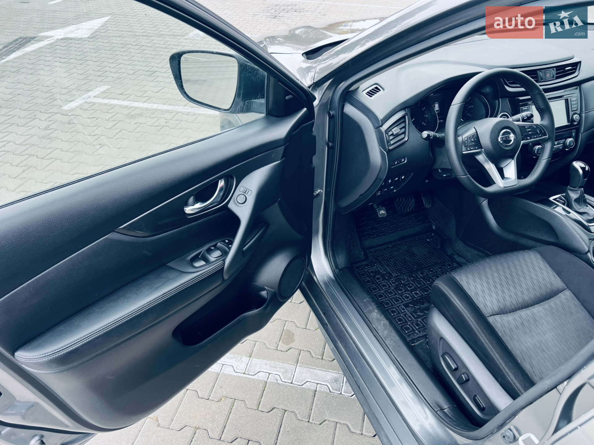 2019 Nissan Rogue - мініатюра 18