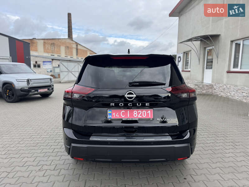 Внедорожник / Кроссовер Nissan Rogue 2024 в Луцке