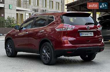 Внедорожник / Кроссовер Nissan Rogue 2014 в 