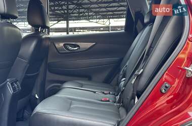 Внедорожник / Кроссовер Nissan Rogue 2014 в 