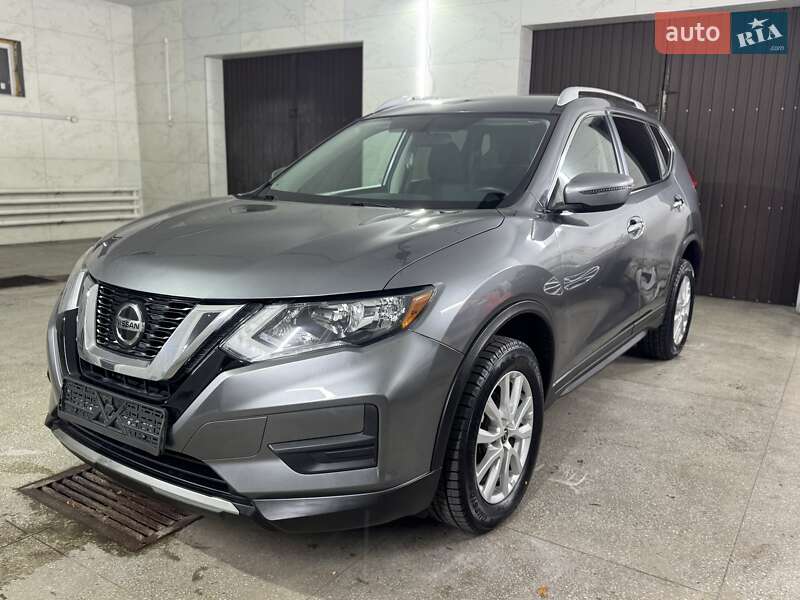 Позашляховик / Кросовер Nissan Rogue 2018 в Харкові
