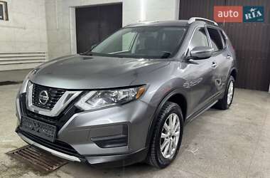 Позашляховик / Кросовер Nissan Rogue 2018 в 