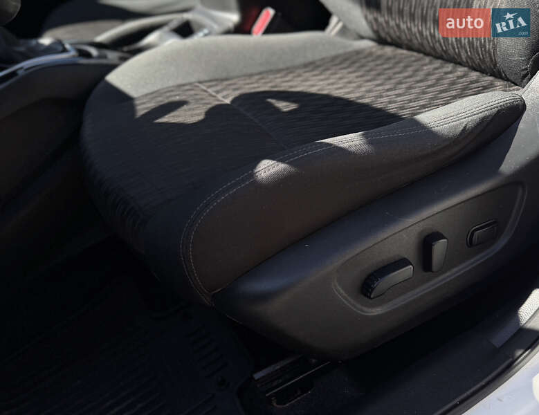 Внедорожник / Кроссовер Nissan Rogue 2018 в Ровно фото 4 Внедорожник / Кроссовер Nissan Rogue 2018 в Ровно