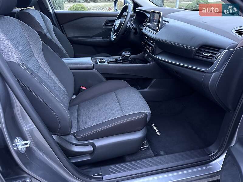 Внедорожник / Кроссовер Nissan Rogue 2021 в Днепре