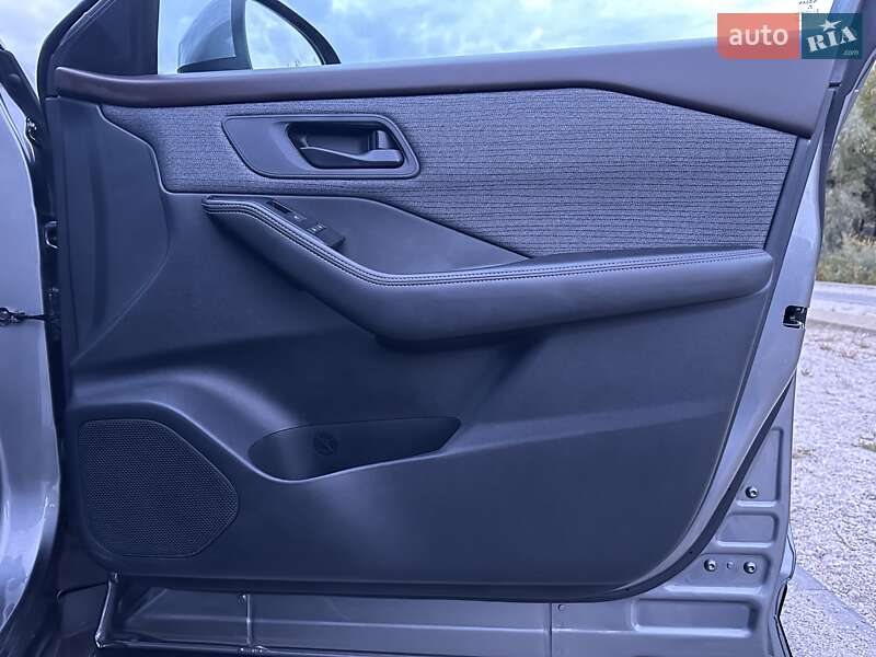Внедорожник / Кроссовер Nissan Rogue 2021 в Днепре