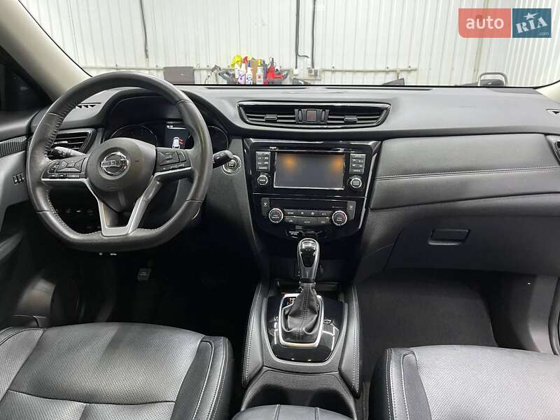 Внедорожник / Кроссовер Nissan Rogue 2016 в Днепре