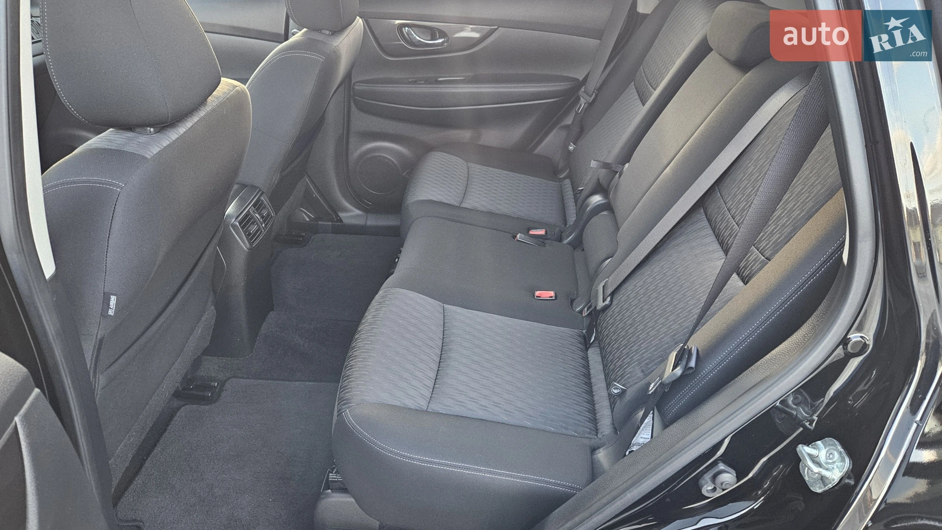 2019 Nissan Rogue - мініатюра 15