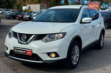 Внедорожник / Кроссовер Nissan Rogue 2015 в Виннице