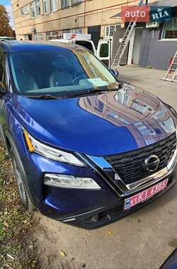Позашляховик / Кросовер Nissan Rogue 2021 в Горішніх Плавнях