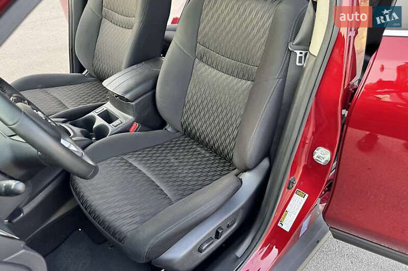 Позашляховик / Кросовер Nissan Rogue 2020 в Києві фото 4 Позашляховик / Кросовер Nissan Rogue 2020 в Києві