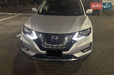 Внедорожник / Кроссовер Nissan Rogue 2019 в 