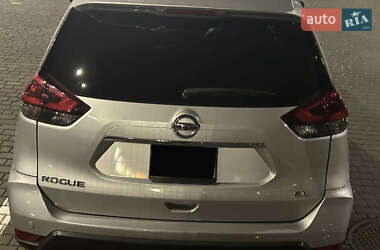 Внедорожник / Кроссовер Nissan Rogue 2019 в 