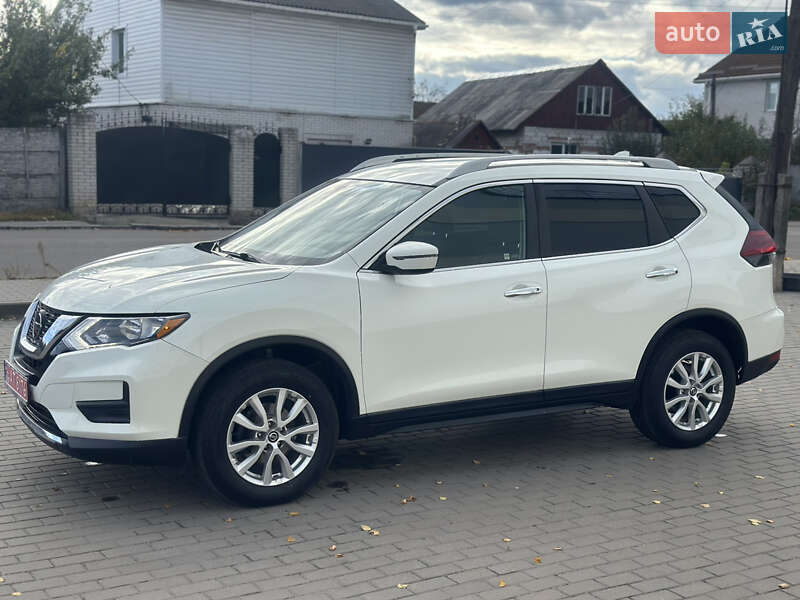 Внедорожник / Кроссовер Nissan Rogue 2019 в Житомире