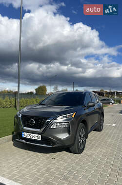 Внедорожник / Кроссовер Nissan Rogue 2021 в Виннице
