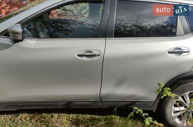 Внедорожник / Кроссовер Nissan Rogue 2015 в 