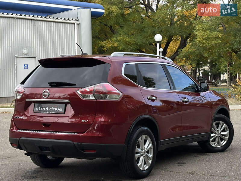 Внедорожник / Кроссовер Nissan Rogue 2016 в Николаеве