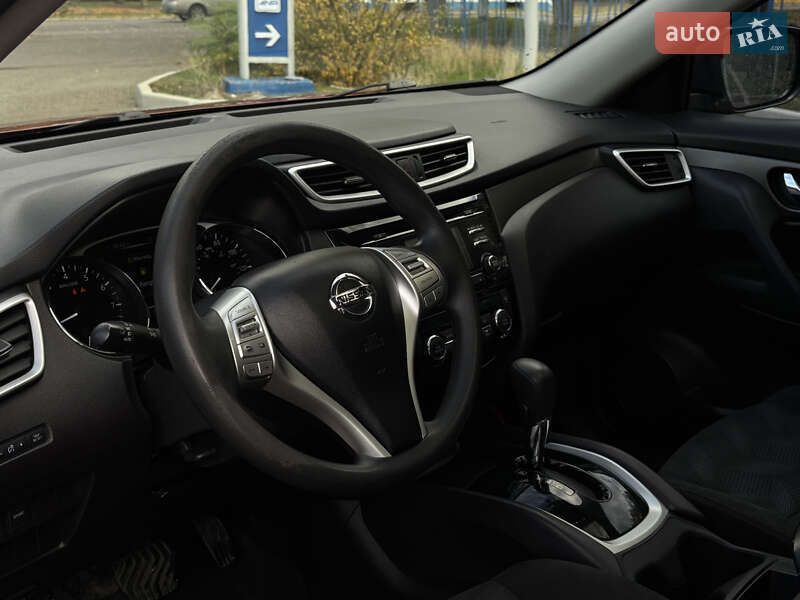 Внедорожник / Кроссовер Nissan Rogue 2016 в Николаеве