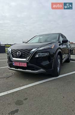 Внедорожник / Кроссовер Nissan Rogue 2023 в Киеве