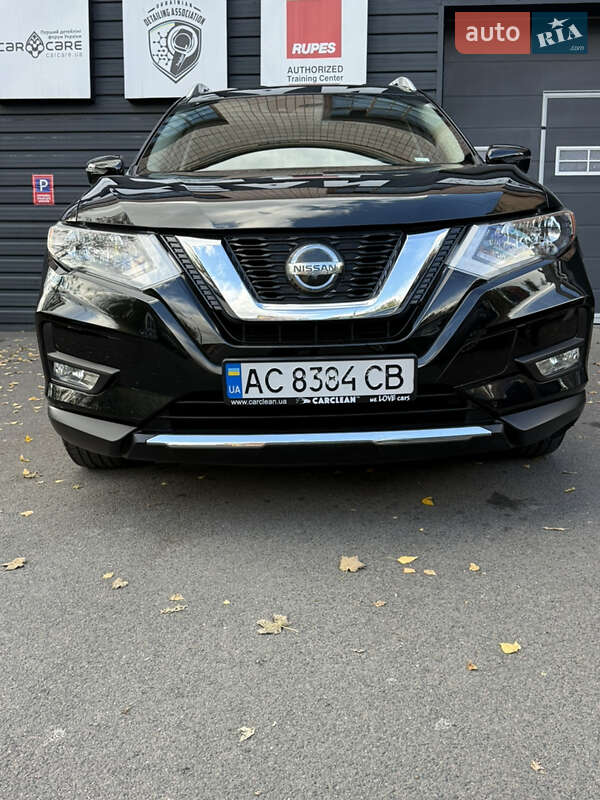 Внедорожник / Кроссовер Nissan Rogue 2018 в Луцке