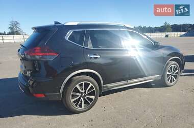 Позашляховик / Кросовер Nissan Rogue 2018 в 