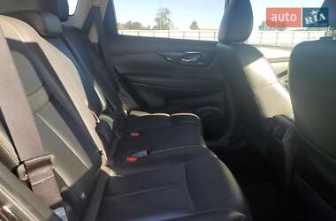 Позашляховик / Кросовер Nissan Rogue 2018 в 