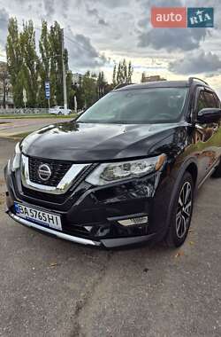 Внедорожник / Кроссовер Nissan Rogue 2018 в Кропивницком