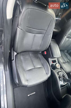 Внедорожник / Кроссовер Nissan Rogue 2017 в 