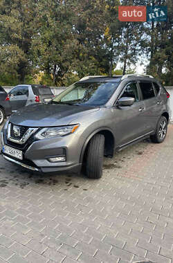Внедорожник / Кроссовер Nissan Rogue 2017 в Белой Церкви
