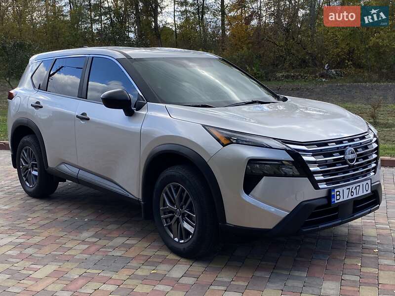 Внедорожник / Кроссовер Nissan Rogue 2024 в Киеве