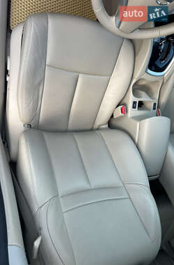 Внедорожник / Кроссовер Nissan Rogue 2014 в 