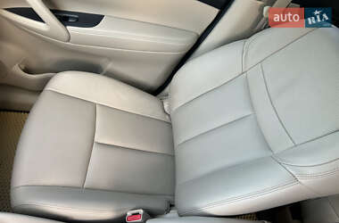 Внедорожник / Кроссовер Nissan Rogue 2014 в 