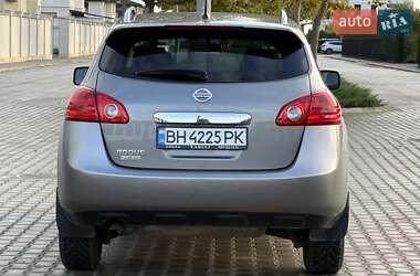 Внедорожник / Кроссовер Nissan Rogue 2015 в 