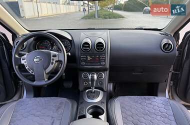 Внедорожник / Кроссовер Nissan Rogue 2015 в 