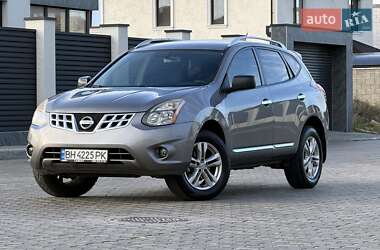 Позашляховик / Кросовер Nissan Rogue 2015 в Одесі