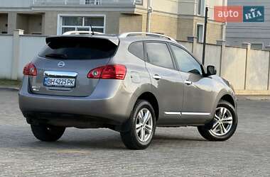 Внедорожник / Кроссовер Nissan Rogue 2015 в 