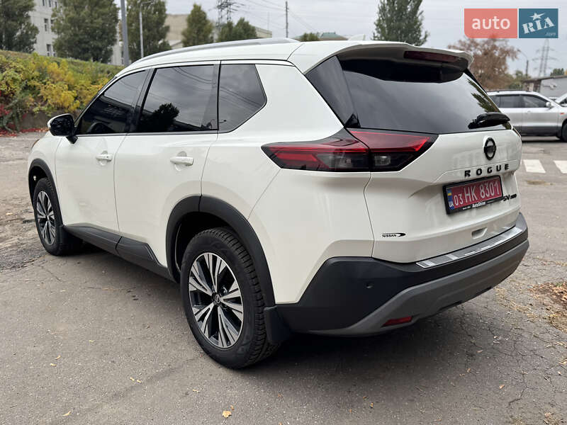 Позашляховик / Кросовер Nissan Rogue 2021 в Харкові