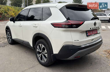Внедорожник / Кроссовер Nissan Rogue 2021 в 